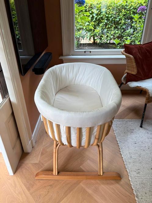 Childhome rotan wieg / schommelwieg, Kinderen en Baby's, Babywiegjes en Ledikanten, Zo goed als nieuw, Wieg, Ophalen