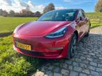 Tesla Model 3 2019 Rood Long Range 75 KW 440 PK, Auto's, Automaat, 27 €/maand, 1831 kg, Zwart