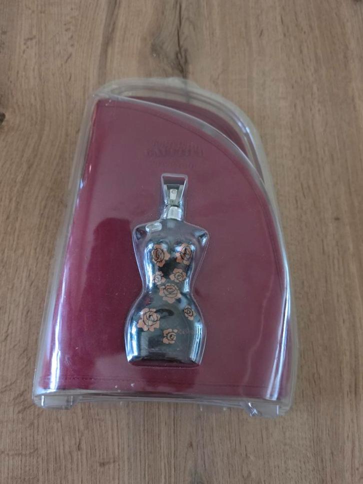 Jean Paul Gaultier Classique Parfum, Verzamelen, Parfumverzamelingen, Nieuw, Parfumfles, Gevuld, Ophalen of Verzenden