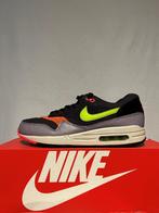 ALS NIEUW! Maat 42,5 - Nike Air Max 1 Essential Cave Purple, Verzenden, Zwart, Nike, Nike