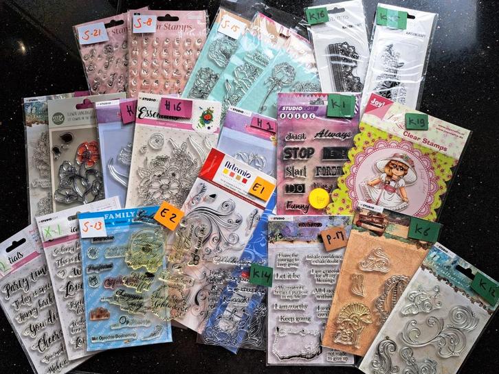 4 voor 5 euro stempels kaarten maken journaling bloemen teks, Hobby en Vrije tijd, Stempelen, Zo goed als nieuw, Clearstamp, Ophalen of Verzenden