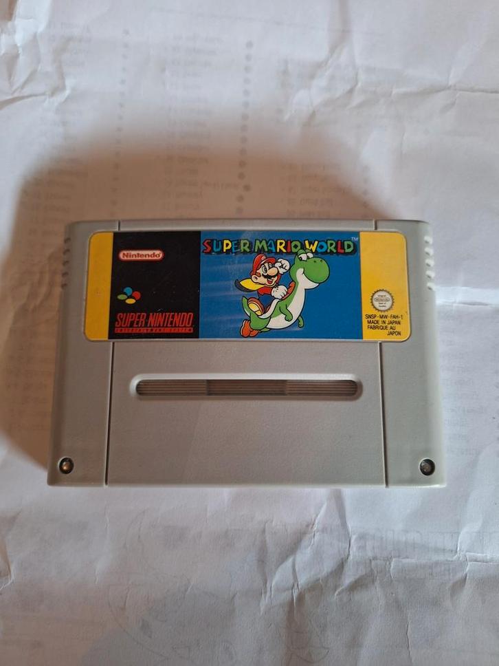 Super Mario World - Super Nintendo (SNES), Spelcomputers en Games, Games | Nintendo Super NES, Ophalen of Verzenden
