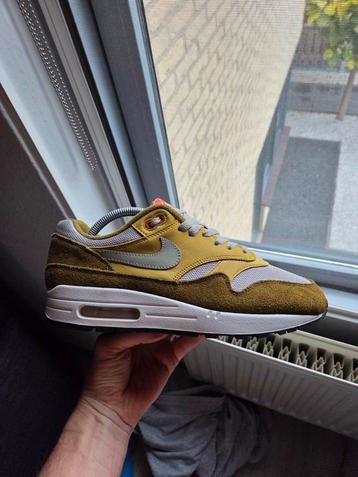 Nike Air Max 1 Curry Green beschikbaar voor biedingen