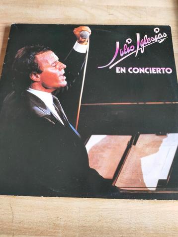 Julio Iglesias - En Concierto Vinyl LP beschikbaar voor biedingen