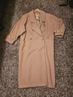 Vintage dames mantel., Kleding | Dames, Jassen | Winter, Ophalen, Zo goed als nieuw, Maat 42/44 (L), Beige