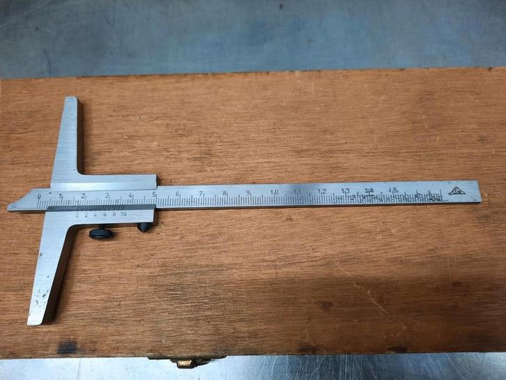 Diepte schuifmaat 0 tot 150 mm., Doe-het-zelf en Verbouw, Meetapparatuur, Zo goed als nieuw, Ophalen of Verzenden