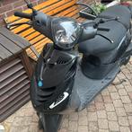 piaggio zip, Fietsen en Brommers, Scooters | Piaggio, Ophalen, Zo goed als nieuw, Zip