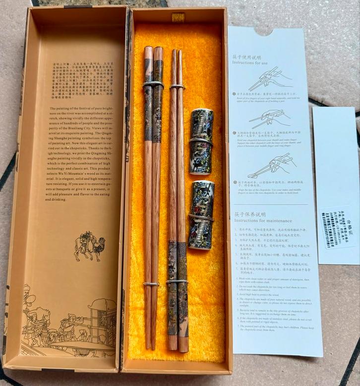 Chinese Eetstokjes Set (Chopsticks) - Qingming Festival, Huis en Inrichting, Keuken | Bestek, Zo goed als nieuw, Bestekset, Ophalen of Verzenden