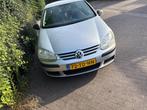 Volkswagen Golf 1.6 16V FSI 85KW 5D 2006 Grijs, Auto's, Volkswagen, Voorwielaandrijving, 4 cilinders, Navigatiesysteem, 620 kg