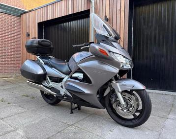 Honda ST1300 Pan European ABS-CBS | handvatverwarming beschikbaar voor biedingen