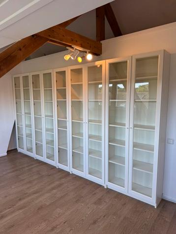 5 IKEA vitrinekasten beschikbaar voor biedingen