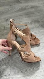 Unisa pump, Ophalen of Verzenden, Zo goed als nieuw