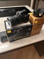Nikon D5600 Z.G.A.N met 18-200 lens (weinig clicks), Audio, Tv en Foto, Fotocamera's Digitaal, Spiegelreflex, Ophalen of Verzenden