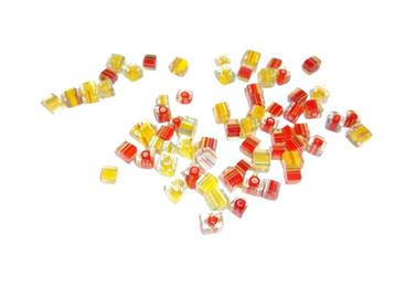 Regenboogkleurig Kubus Glas Kralen, 6mm beschikbaar voor biedingen