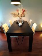 Eetkamerstoelen 4 beige bouclé, Huis en Inrichting, Stoelen, Metaal, Overige kleuren, Ophalen of Verzenden, Zo goed als nieuw