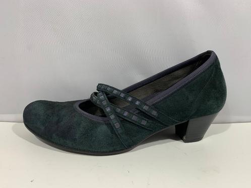 Gabor, maat 38. Mooie donker groen suède schoenen., Kleding | Dames, Schoenen, Zo goed als nieuw, Schoenen met lage hakken, Groen