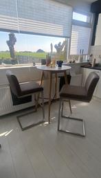 2 barstoelen met tafel, Ophalen, 100 tot 150 cm, 50 tot 100 cm, Zo goed als nieuw