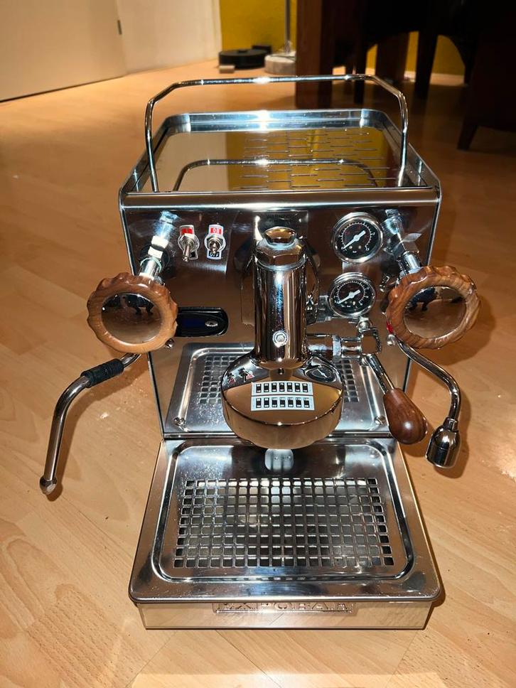 Expobar brewtus 4 PID model OF-P-1GR LEVA 1 GR.OFFICE, Witgoed en Apparatuur, Koffiezetapparaten, Gebruikt, Gemalen koffie, Espresso apparaat