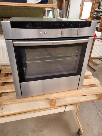 Oven/grill beschikbaar voor biedingen