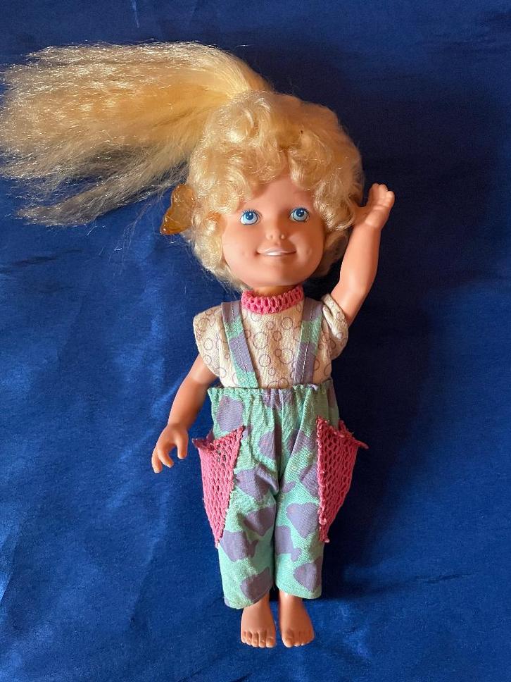 Pop Playskool inc. 26 cm., Verzamelen, Poppen, Gebruikt, Pop, Verzenden