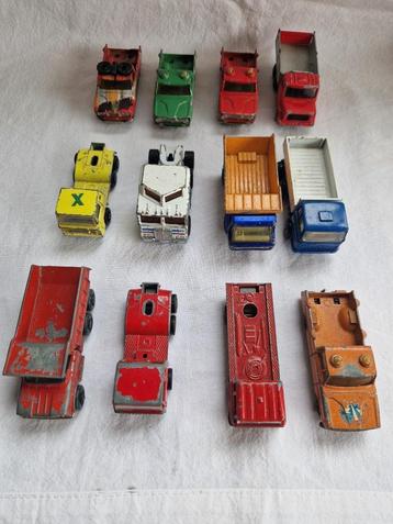 (A) 12 autootjes in een gebruikte conditie.  beschikbaar voor biedingen