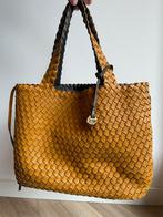 ZGAN Italiaans leren gevlochten tas, Ophalen of Verzenden, Zo goed als nieuw, Bruin, Schoudertasje