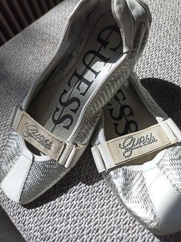 Guess schoenen  beschikbaar voor biedingen