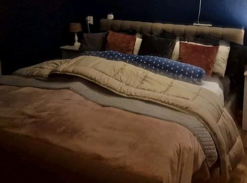 2 stuks Zelesta dekbedden - 200x200 - ZGAN, Huis en Inrichting, Slaapkamer | Beddengoed, Zo goed als nieuw, Dekbedovertrek, Tweepersoons