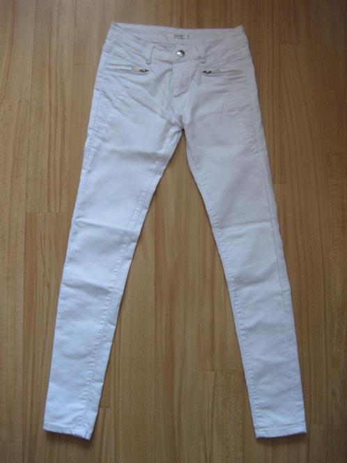 Broek skinny jeans wit maat 34 - 36, Kleding | Dames, Spijkerbroeken en Jeans, Zo goed als nieuw, W27 (confectie 34) of kleiner