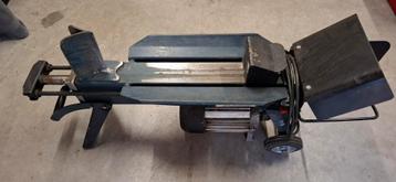Kloofmachine 4 ton beschikbaar voor biedingen
