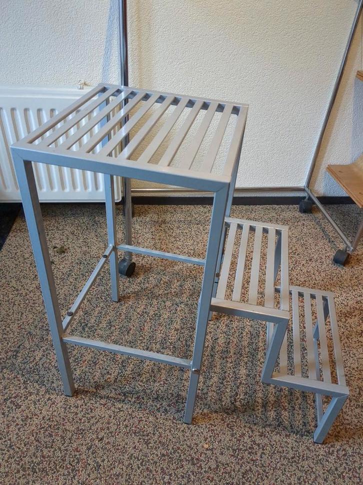 Retro Trapje/Rekje - Antraciet - Multifunctioneel, Huis en Inrichting, Stoelen, Gebruikt, Metaal, Grijs, Ophalen