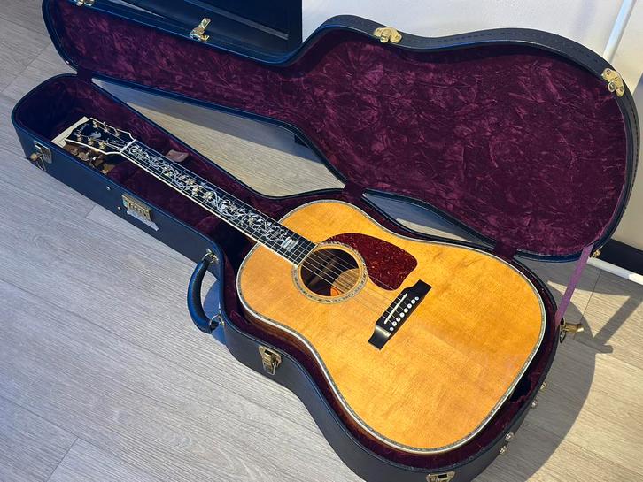 Gibson J45 Vine Koa collectors item zeer zeldzaam, Muziek en Instrumenten, Snaarinstrumenten | Gitaren | Akoestisch, Gebruikt
