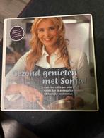 Sonja Bakker Kookboek - Gezond Genieten, Ophalen of Verzenden, Zo goed als nieuw, Dieet en Voeding