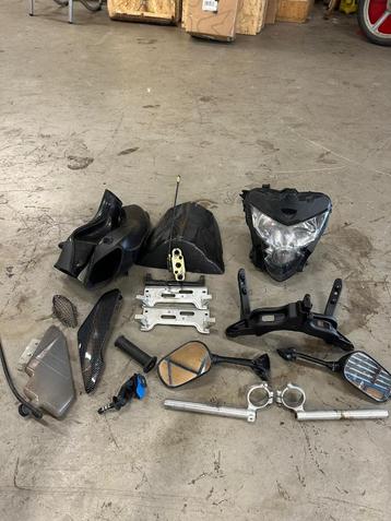 Suzuki GSX-R 750  (2004–2005) onderdelen te koop beschikbaar voor biedingen