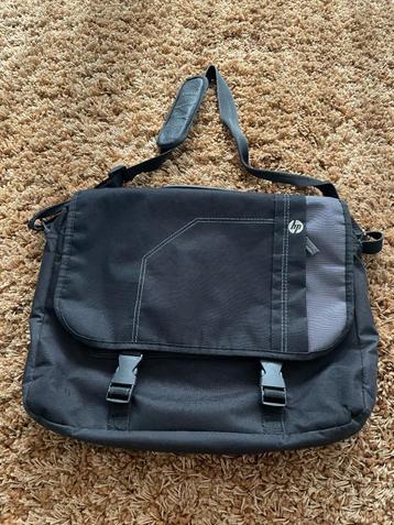 Laptoptas met veel vakken van HP, zwart/grijs beschikbaar voor biedingen