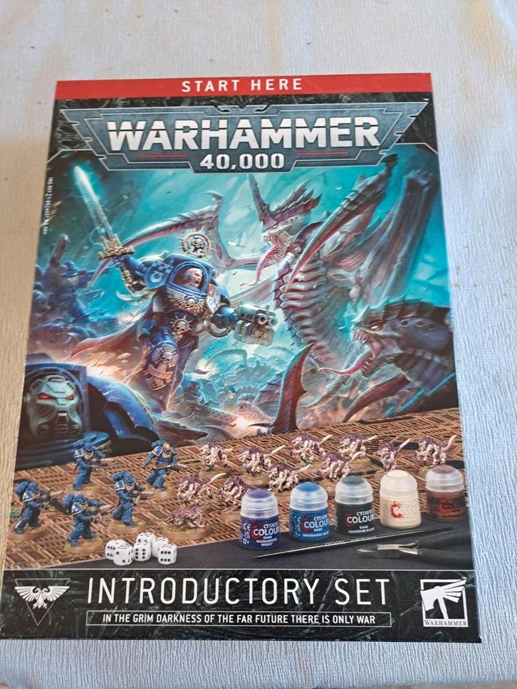 Warhammer 40k Introductory Set, Hobby en Vrije tijd, Wargaming, Nieuw, Warhammer 40000, Figuurtje(s), Met verf, Ophalen of Verzenden