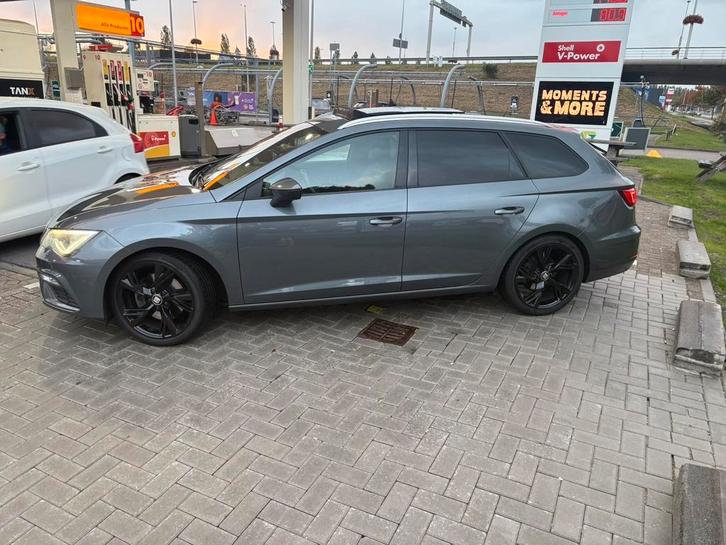 Seat Leon 2.0 TDI 150PK Dsg-6 2017 Grijs, Auto's, Seat, Leon, Achteruitrijcamera, Adaptieve lichten, Adaptive Cruise Control, Airbags