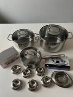 Wmf pannen set Wmf Eiersnijder/ eierdopjes, Huis en Inrichting, Keuken | Potten en Pannen, Ophalen of Verzenden, Zo goed als nieuw