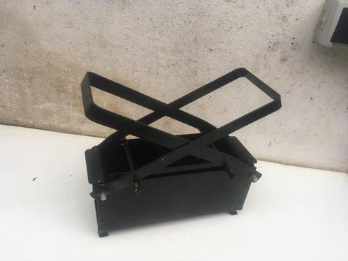 pers voor het maken van papierbriketten gebruikt Brikettenpe, Tuin en Terras, Haardhout, Blokken, Overige houtsoorten, Minder dan 3 m³