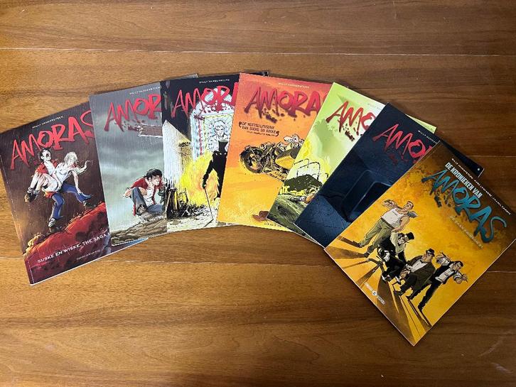 Amoras 1 t/m 6 +kronieken 1 t/m 14 compleet als nieuw, Boeken, Stripboeken, Zo goed als nieuw, Complete serie of reeks, Ophalen of Verzenden