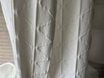 Gordijnen - witte gordijnen met relief - bijna 17 meter, 200 cm of meer, Gebruikt, Wit, 200 cm of meer