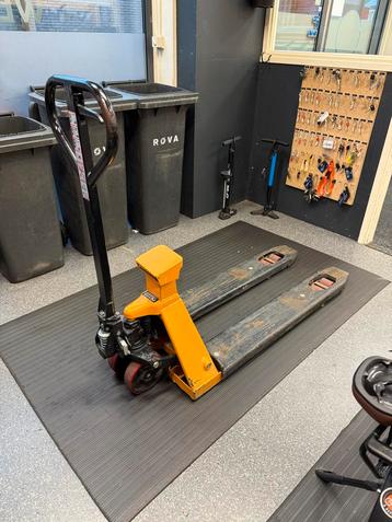 Manutan Pompwagen - ZF20S defect geen druk beschikbaar voor biedingen