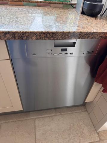 Miele G4203SCU vaatwasser onderbouw beschikbaar voor biedingen