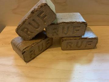 RUF-Briketten (geperst eikenhout), lange brandduur/weinig as beschikbaar voor biedingen