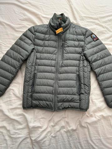 Parajumpers lightweight beschikbaar voor biedingen