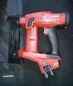 Milwaukee accu  niettacker

Body, Doe-het-zelf en Verbouw, Ophalen of Verzenden, Zo goed als nieuw