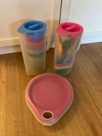 Picnic bordjes, kopjes, bestek en kannen beschikbaar voor biedingen