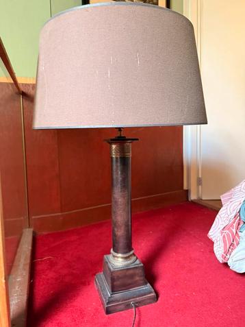 Grote lamp beschikbaar voor biedingen