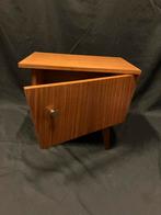 Vintage Houten Nachtkastjes - Set van 2, Gebruikt, Minder dan 45 cm, Ophalen of Verzenden, Minder dan 55 cm