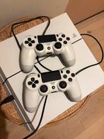 PlayStation 4, Spelcomputers en Games, Spelcomputers | Sony PlayStation 4, Ophalen of Verzenden, Zo goed als nieuw, Met 2 controllers